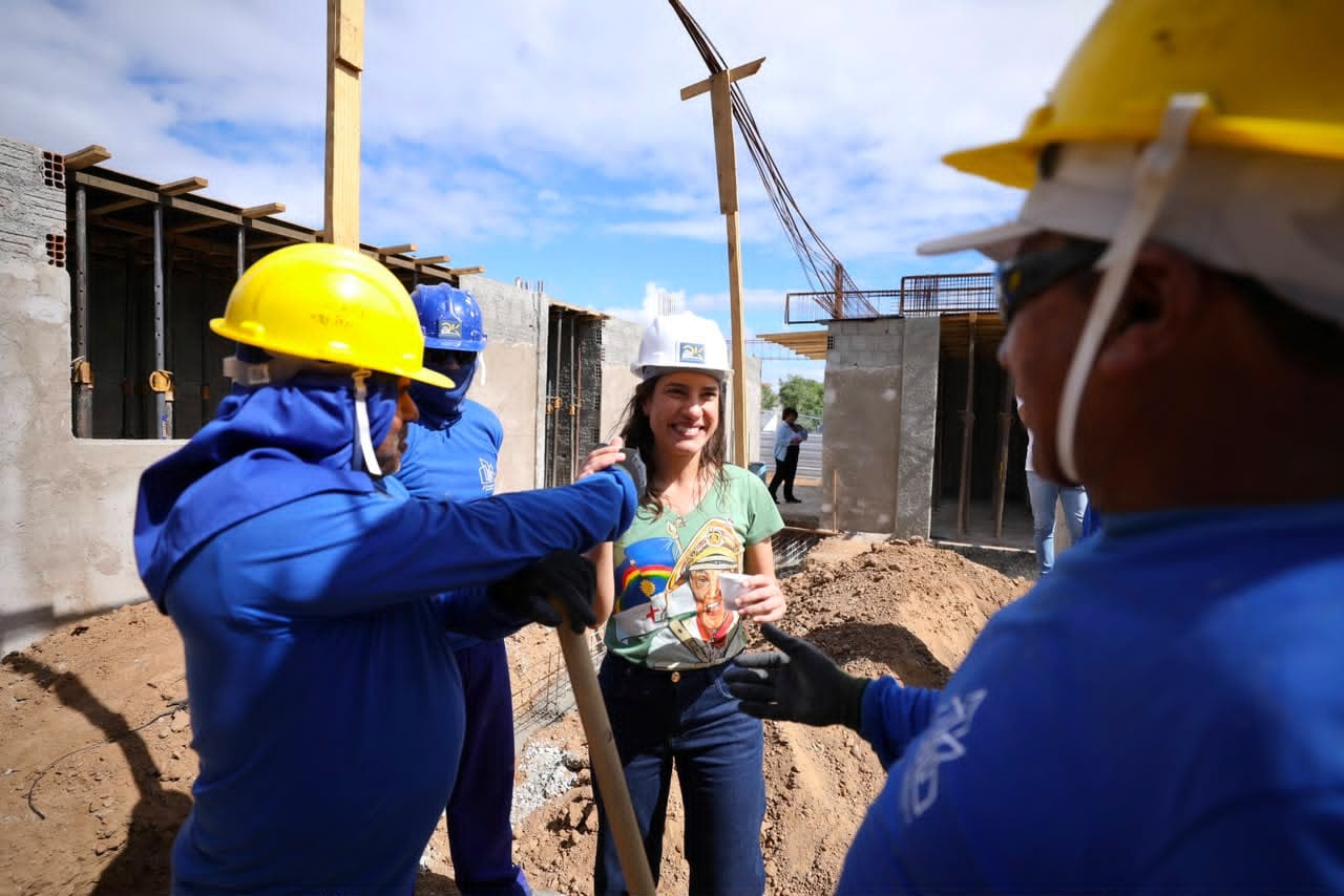 Governadora percorreu Floresta, Itacuruba e Belém de São Francisco, no Sertão, para acompanhar intervenções em rodovias, creches, equipamentos de segurança e mobilidade urbana.