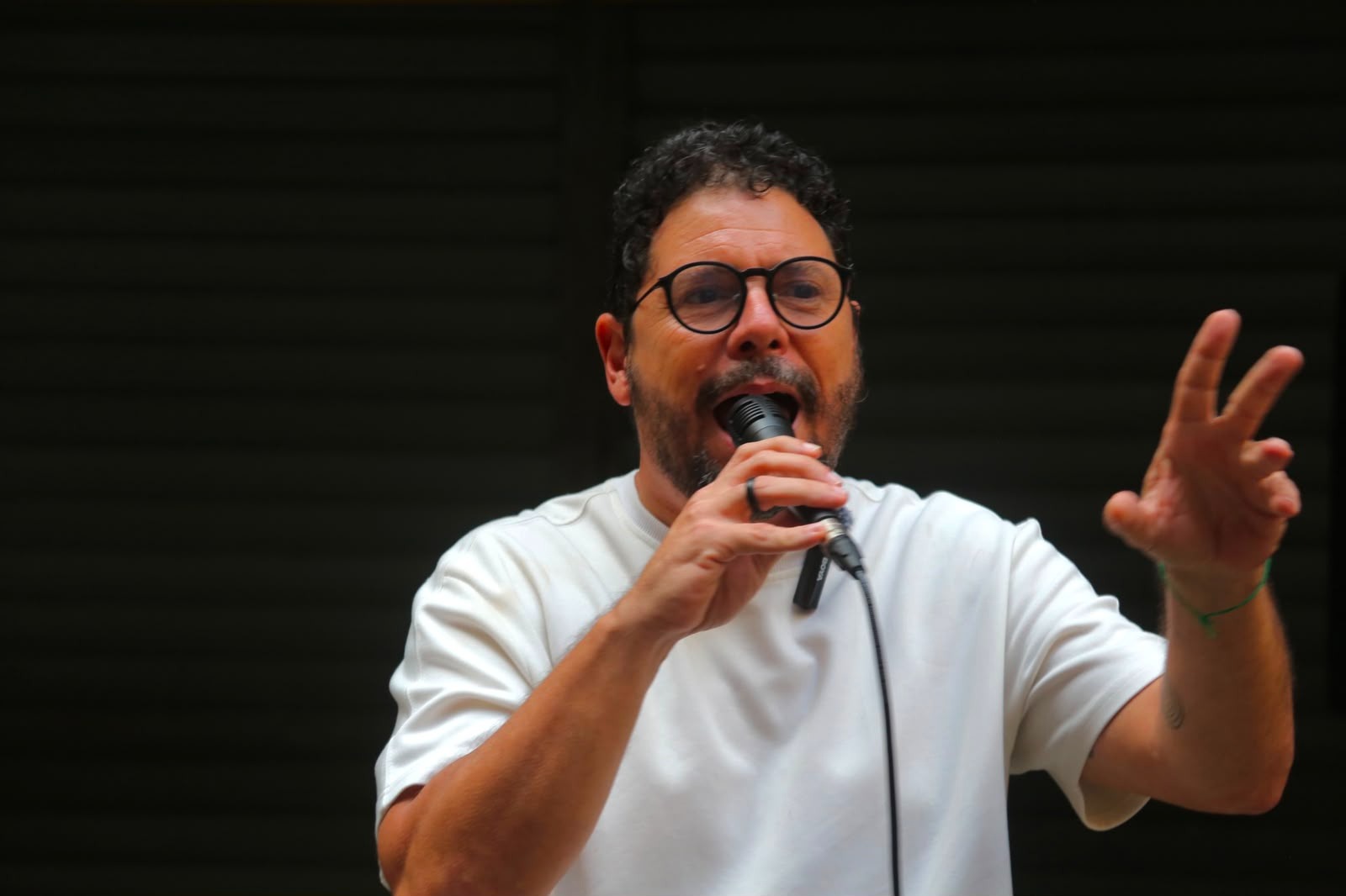 Ivan Moraes participou de manifestação contra o Distrito Guararapes, no Centro do Recife, e criticou a proposta de PPP para o bairro de Santo Antônio