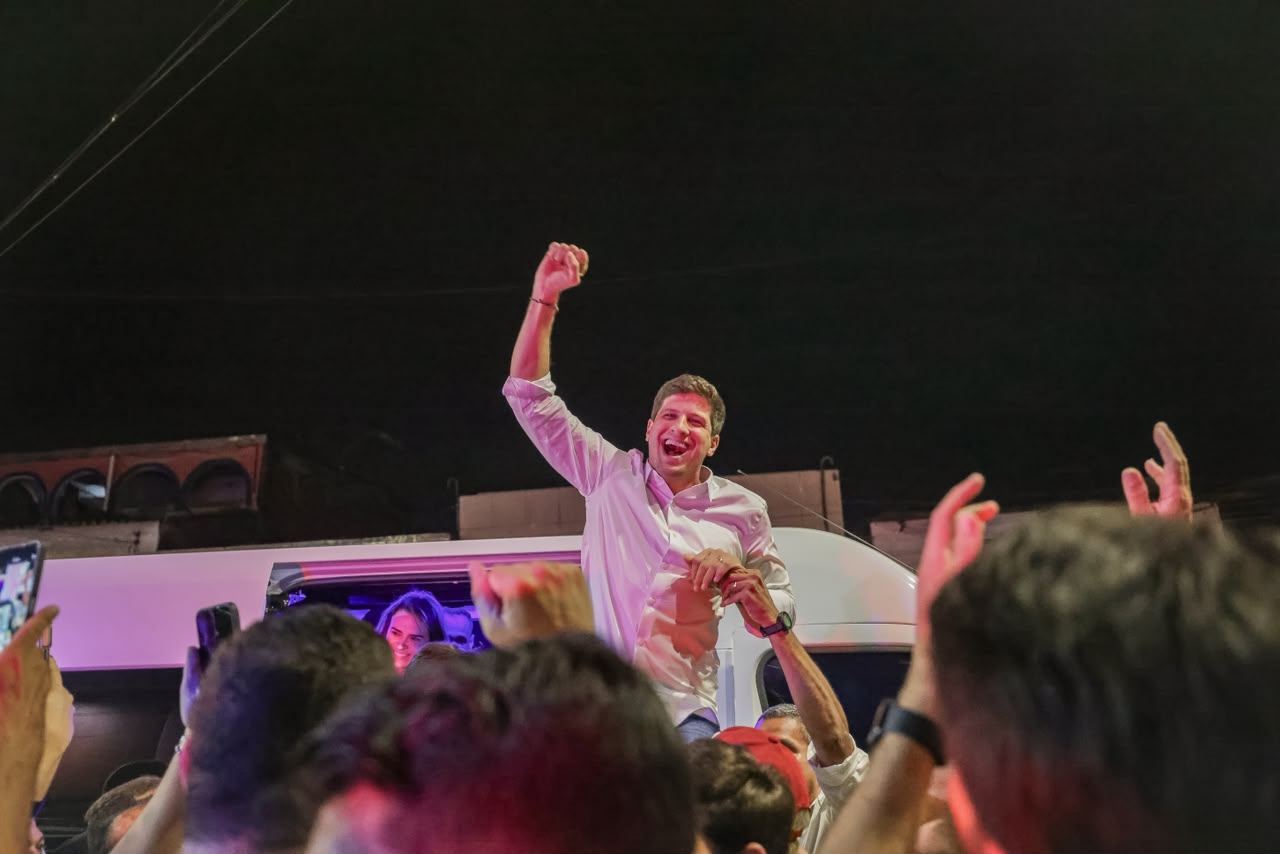 João Campos reforça estratégia de escuta popular, apresenta compromissos para infraestrutura e segurança e amplia articulação política na Região Metropolitana