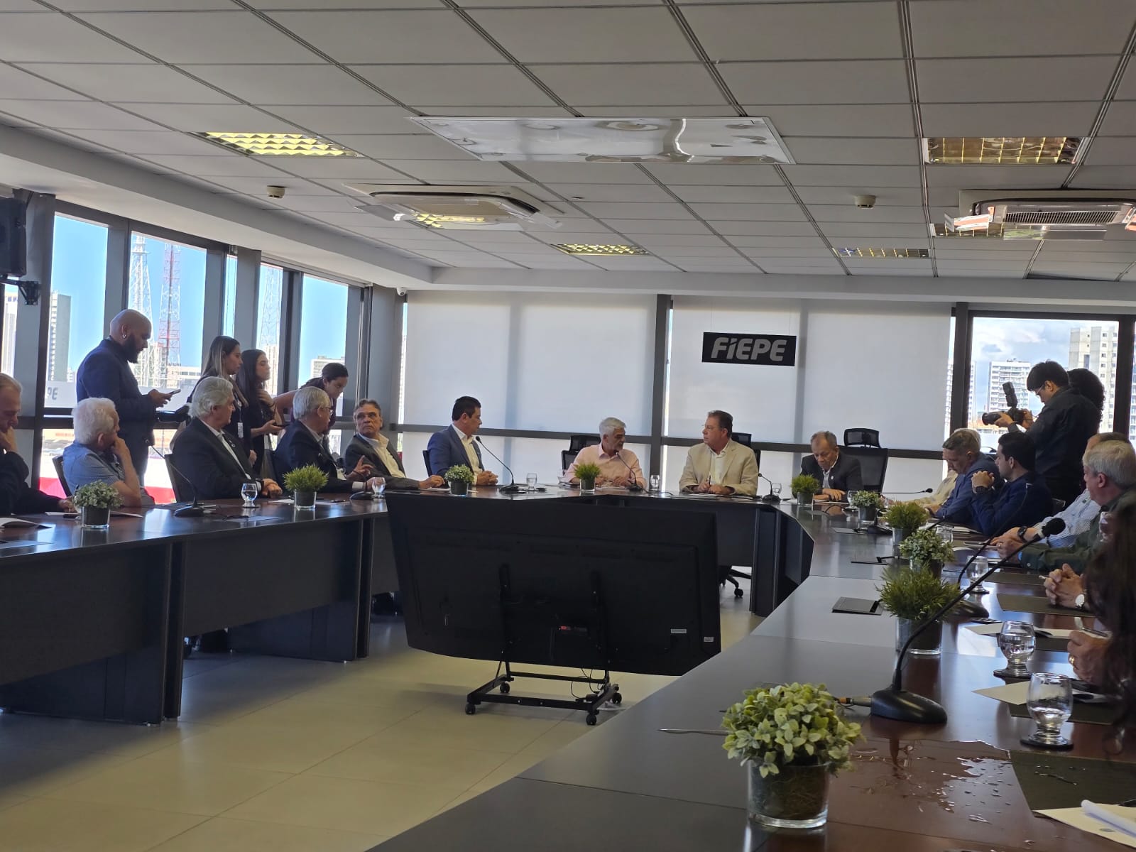 Relatório atende exigência do Tribunal e aponta retorno social de R$ 4,76 bilhões para a conclusão da ferrovia Transnordestina em Pernambuco