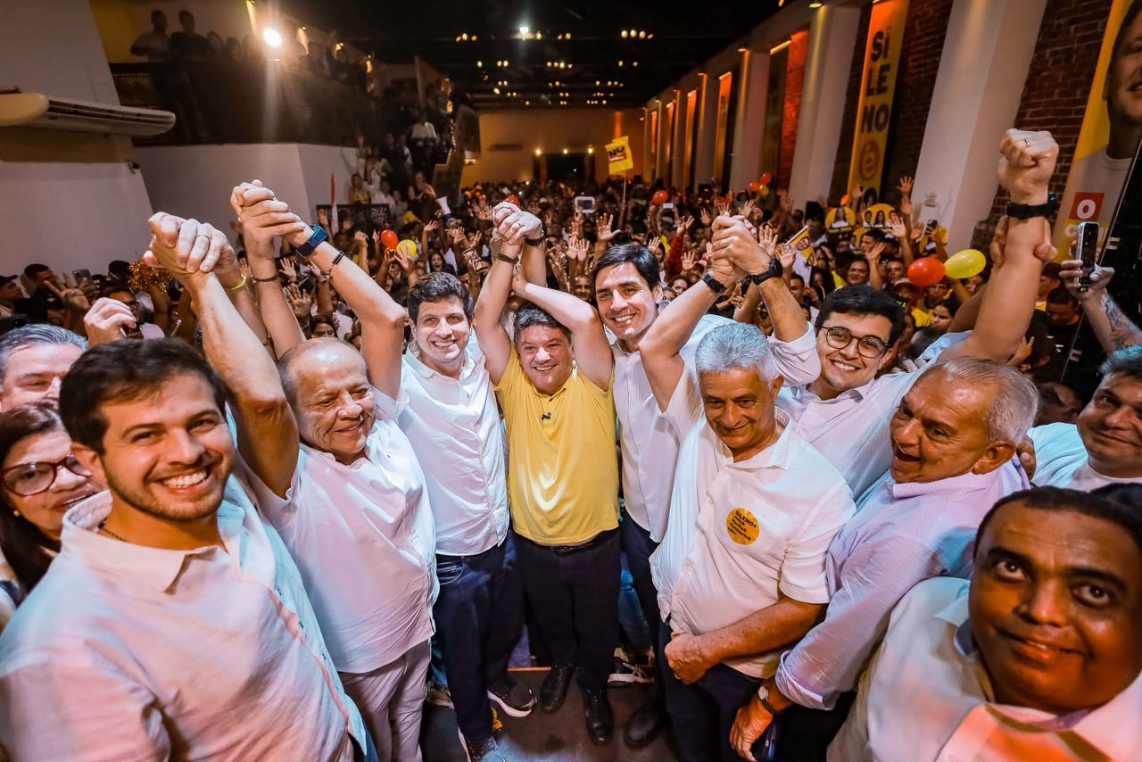 Sileno Guedes lança pré-candidatura à reeleição no Recife, reúne lideranças da Frente Popular e reforça parceria política com João Campos