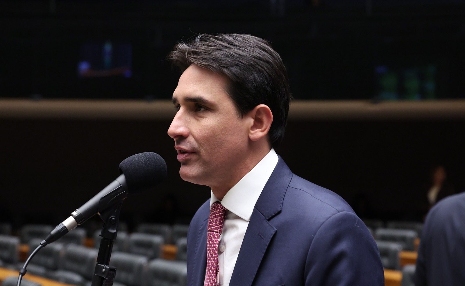 Silvio Costa Filho comemora aprovação de projeto que prevê R$ 15 bilhões em dez anos para fortalecer ações de combate ao feminicídio